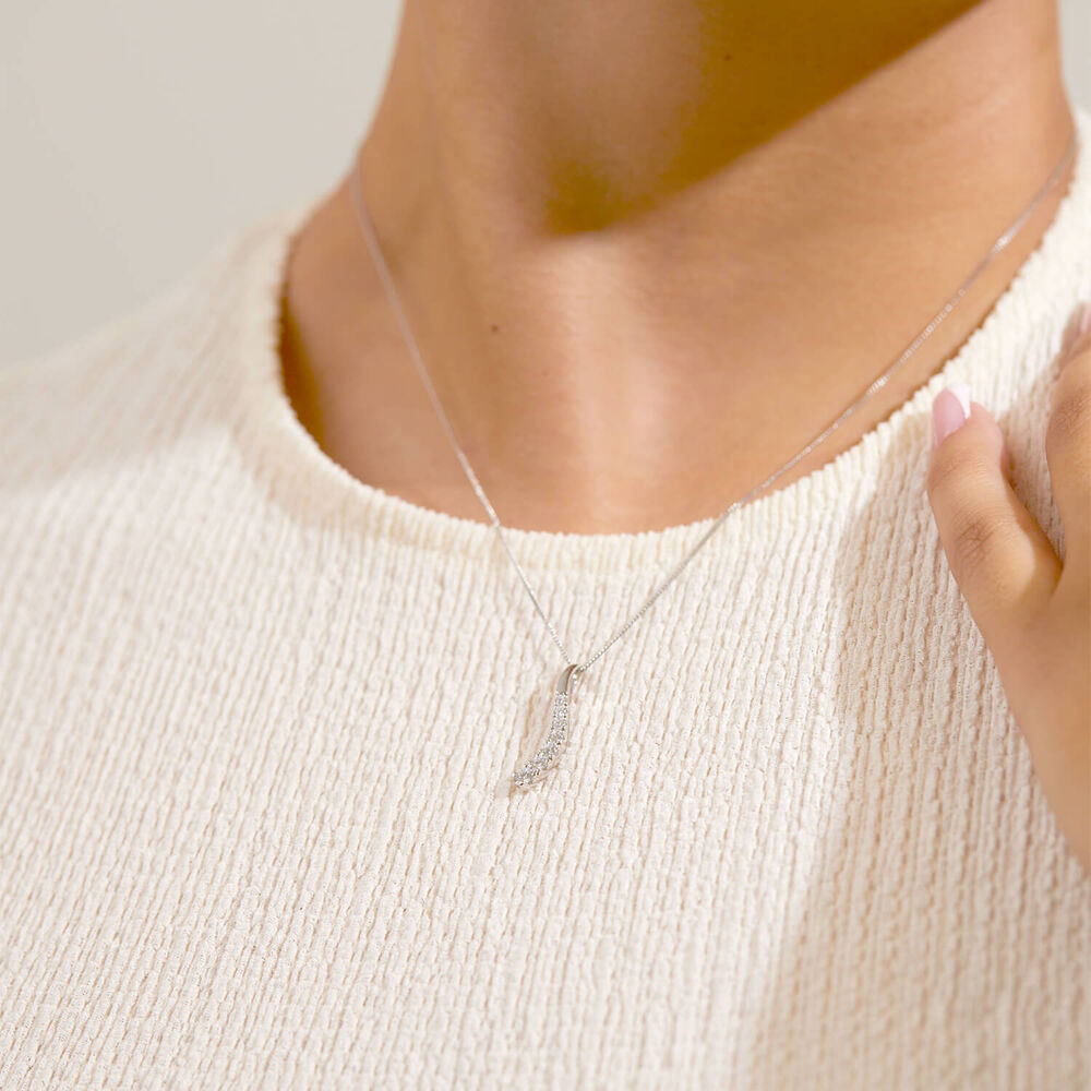 ${productbrand} 9ct White Gold 0.33ct Diamond Eternal Journey Pendant image number 5